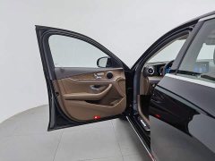 Mercedes-Benz E 260 L - фото 8