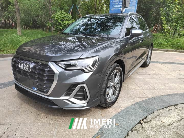 Audi Q3 40 TFSI Fashion Version - автомобиль из Китая