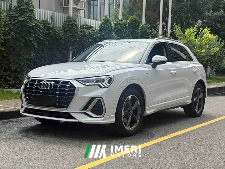Audi Q3 35 TFSI Fashion Version - автомобиль из Китая