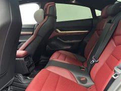 Porsche Taycan - фото 11
