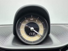 Porsche Taycan - фото 14