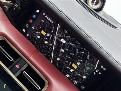 Porsche Taycan - фото 15