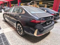 BMW 5 530Li Deluxe Version Luxury - фото 3