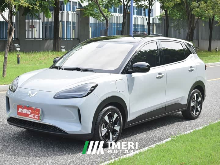 Wuling PLUS 330km Edition - автомобиль из Китая