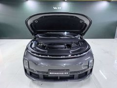 Li Auto L8 Ultra Edition - фото 2