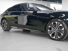 Mercedes-Benz E 300 L Luxury Version - фото 14