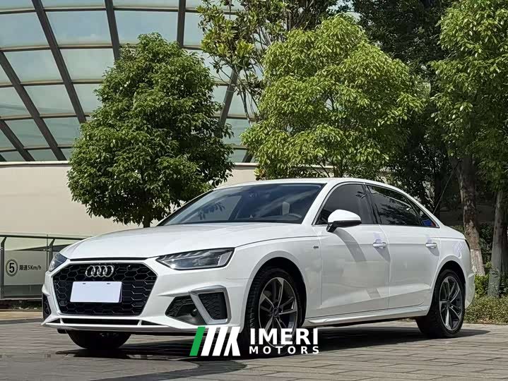 Audi A4L 40 TFSI Fashionable and Dynamic - автомобиль из Китая
