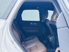 Volvo XC60 B5 AWDLuxury Edition - фото 16