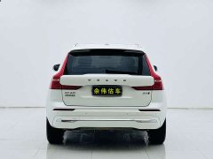 Volvo XC60 B5 AWDLuxury Edition - фото 6