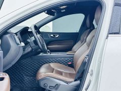 Volvo XC60 B5 AWDLuxury Edition - фото 8