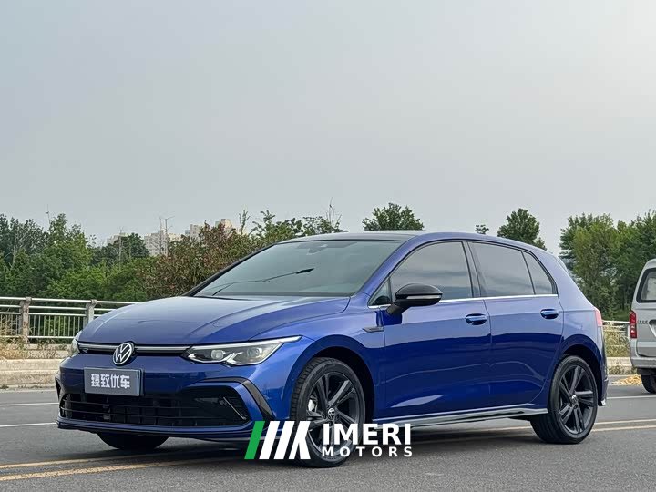 Volkswagen Golf 280TSI DSG R-Line - автомобиль из Китая