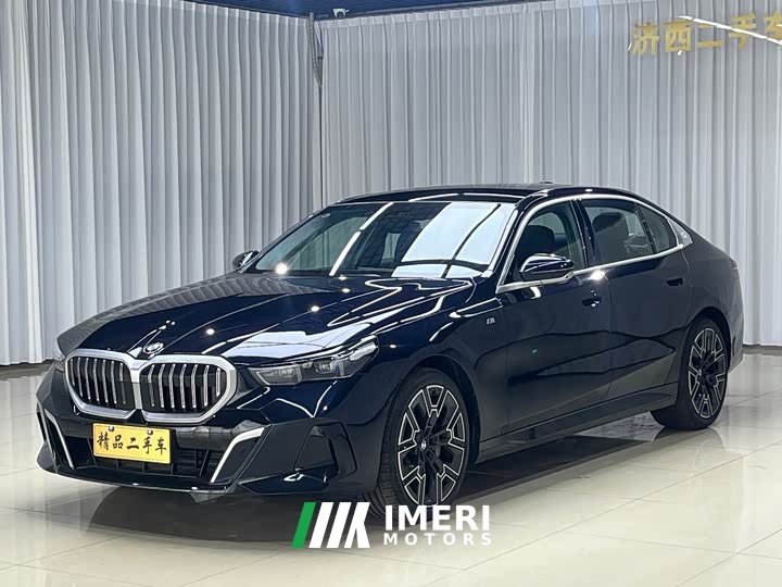 BMW 5 530Li Deluxe Version M - автомобиль из Китая