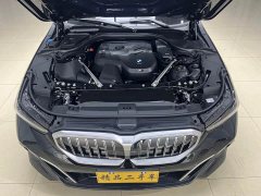 BMW 5 530Li Deluxe Version M - фото 16