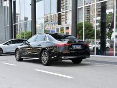 Mercedes-Benz E 260 L Edition - фото 3