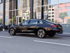 Mercedes-Benz E 300 L Luxury Version - фото 4