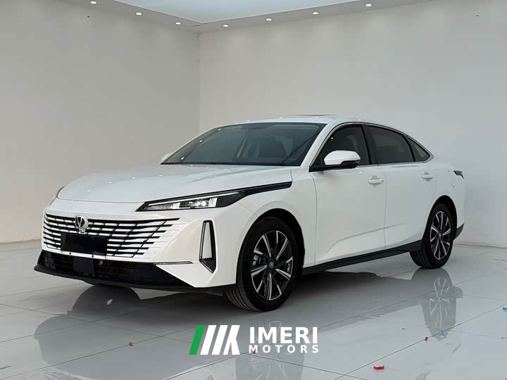 Changan 1.5T 500BarPremium Version - автомобиль из Китая