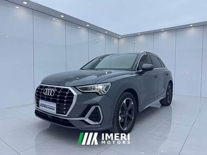 Audi Q3 35 TFSI Fashion Version - автомобиль из Китая