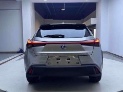 Lexus UX 300e Edition - фото 5