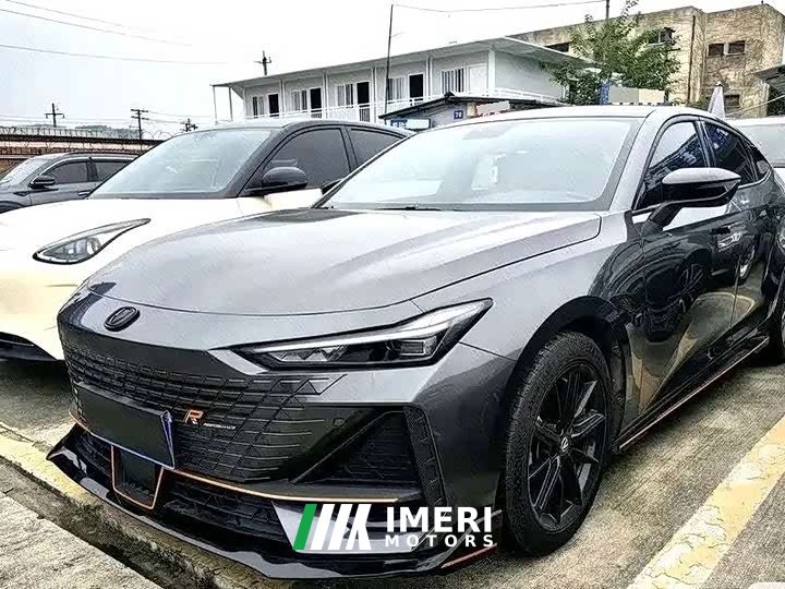 Changan UNI-V 1.5T Edition - автомобиль из Китая