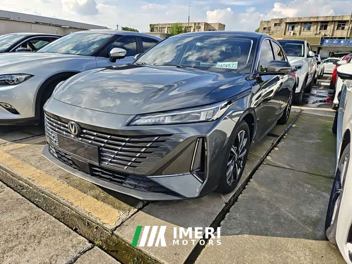 SAIC 1.5T GDI Edition - автомобиль из Китая