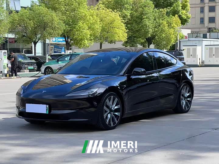 Tesla Model 3 Long Range Edition - автомобиль из Китая