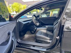 Tesla Model 3 Long Range Edition - фото 13