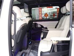 Trumpchi M8 Grandmaster Series Dual Engine Royal Edition - фото 11