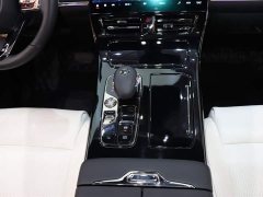 Trumpchi M8 Grandmaster Series Dual Engine Royal Edition - фото 17