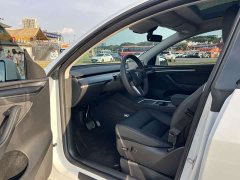 Tesla Model Y Edition - фото 18