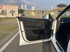 Tesla Model Y Edition - фото 20