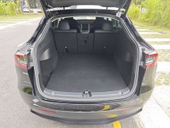 Tesla Model Y Standard Range Edition - фото 9