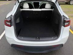 Tesla Model Y Edition - фото 9