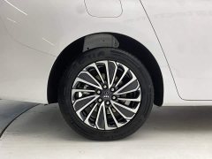 Buick GL8 Deluxe Edition - фото 11