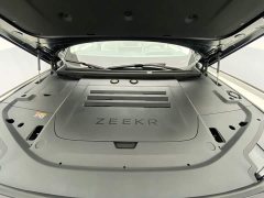 Zeekr 9X Hyper Edition 70kWh - фото 12
