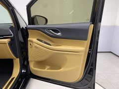 Voyah PHEV AWD Edition - фото 20