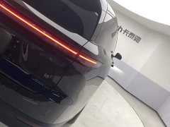 Li Auto i8 Edition - фото 10