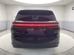 Li Auto i8 Edition - фото 6