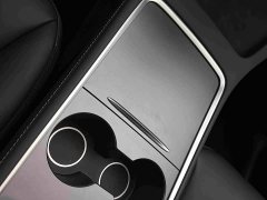 Tesla Model Y Edition - фото 13