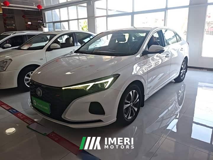 Changan PLUS NE 1.4T GDI DCTPremium Version - автомобиль из Китая