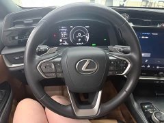 Lexus RZ 300e Long Range Edition - фото 11