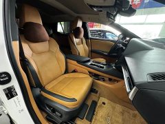 Lexus RZ 300e Long Range Edition - фото 13
