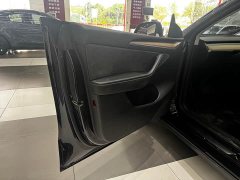Tesla Model Y Long Range Edition 3D7 - фото 15