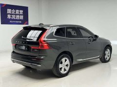 Volvo XC60 B5 AWDLuxury Edition - фото 4