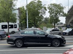 Volkswagen 330TSI DSG Luxury Version - фото 7