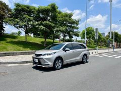 Toyota SIENNA 2021 2.5L Hybrid Limited - фото 1