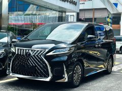 Lexus LM 300h Edition - фото 1