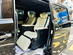 Lexus LM 300h Edition - фото 7