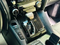 Lexus LM 300h Edition - фото 9