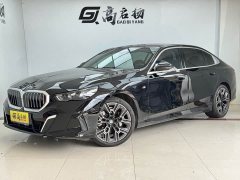 BMW 5 530Li Deluxe Version M - фото 1