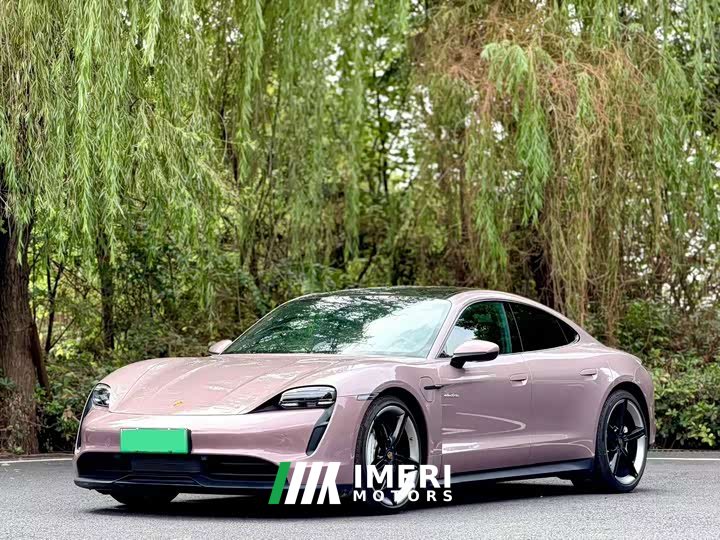 Porsche Taycan - автомобиль из Китая